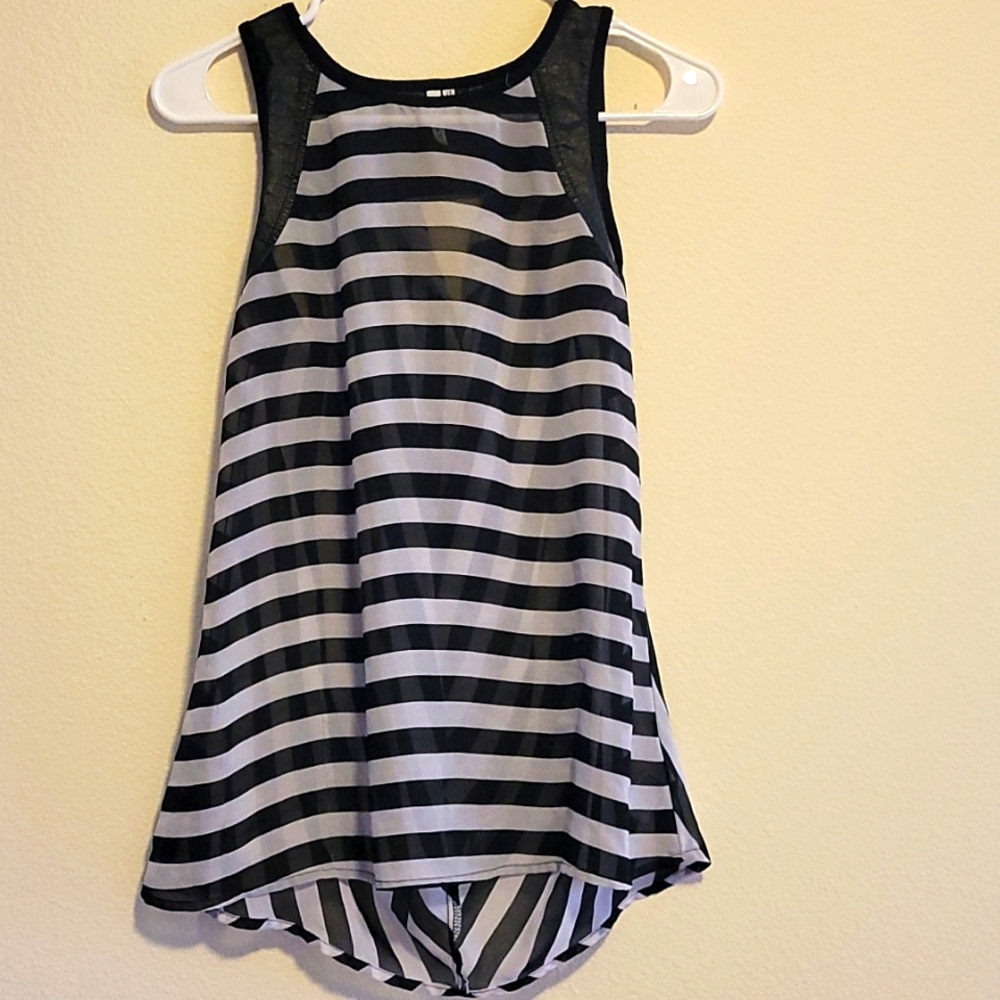 Studio Y size XS see though tanktop